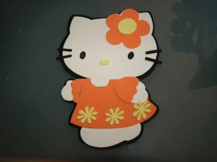 mis manualidades: GOMA EVA-HELLO KITTY