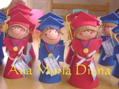 Muñecos de foami de graduación - Imagui