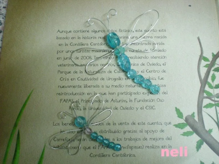 Las manualidades de Neli: BROCHES 2011