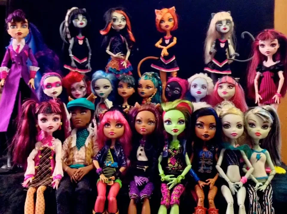 Mis Manualidades Monster High: Todas las Monster High de mi Hija.