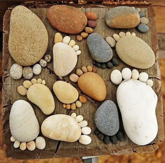 Manualidades para niños! Hoy decoramos las piedras de la playa ...