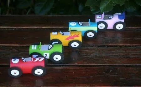 Manualidades para niños de preescolar material reciclado - Imagui