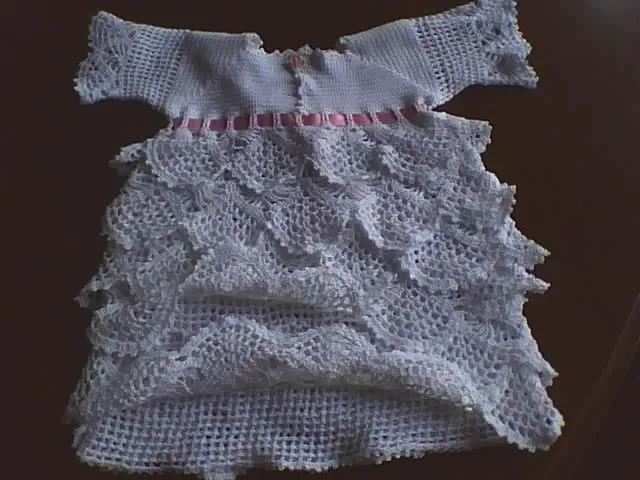 Manualidades y algo de psicología: Crochet baby dress. Vestido 0-3 ...