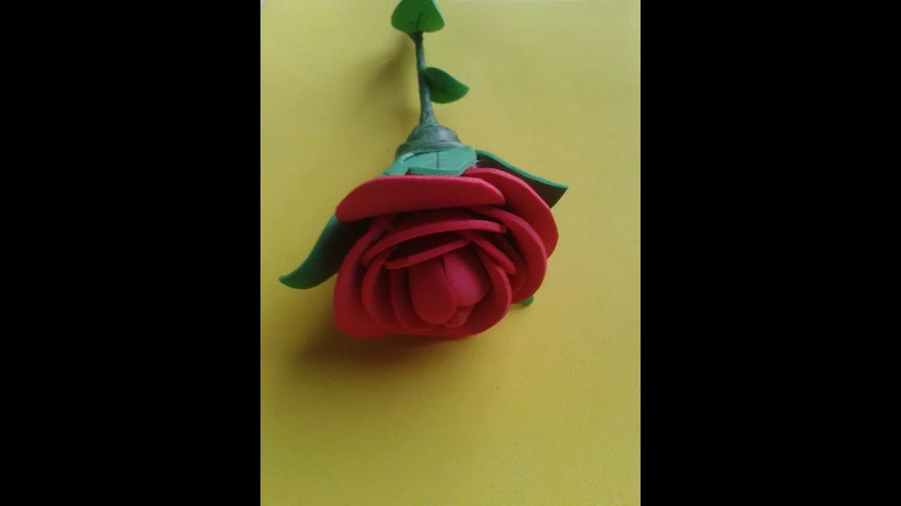 manualidades-rosa de goma eva paso a paso (rose foami) - YouTube