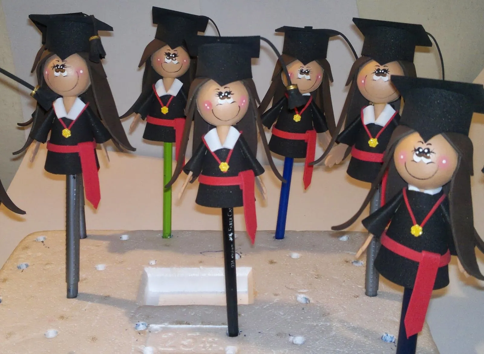 Manualidades TiendasOff: Fofulapiz Graduando