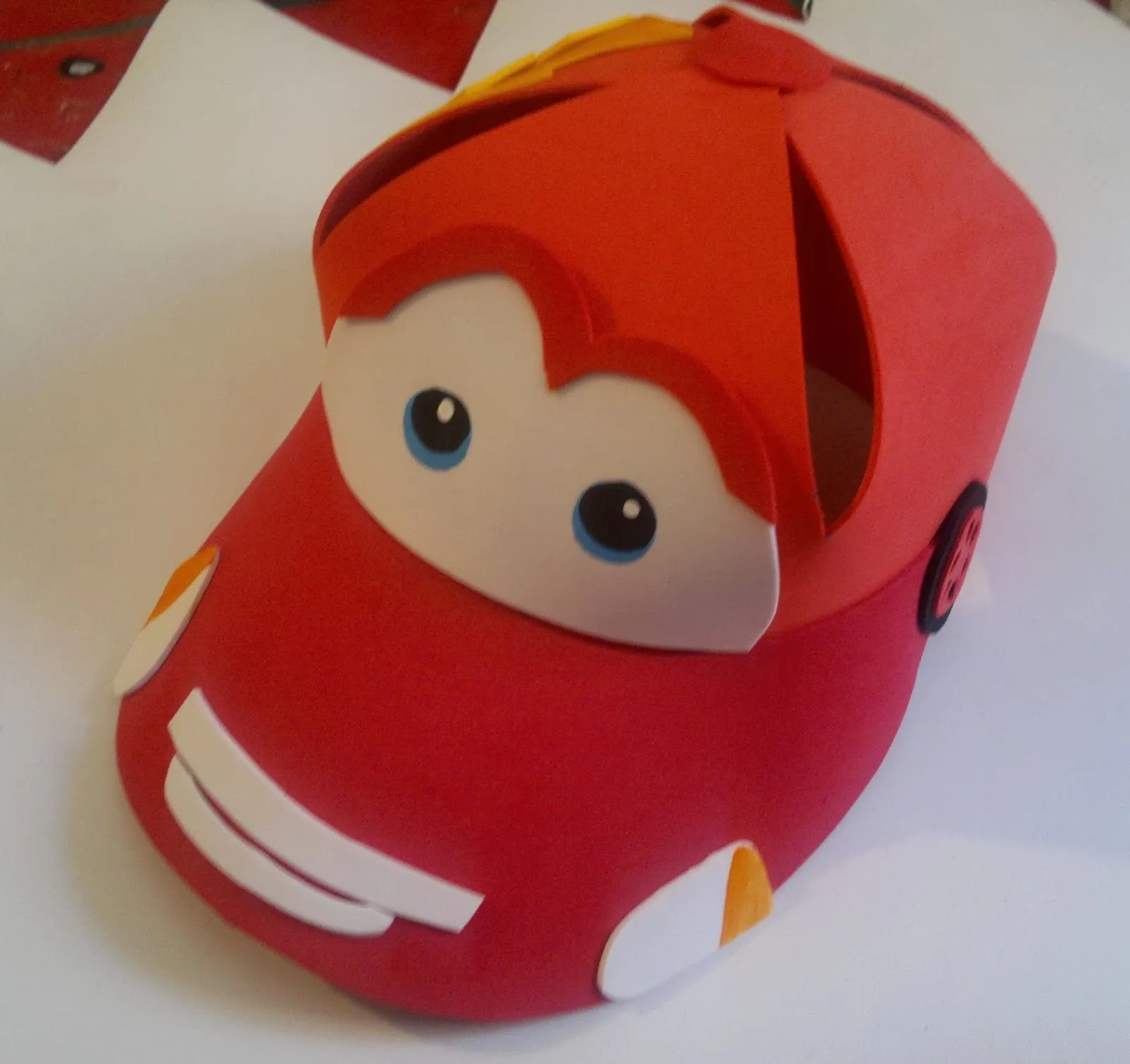 Manualidades TiendasOff: Gorras de Cars