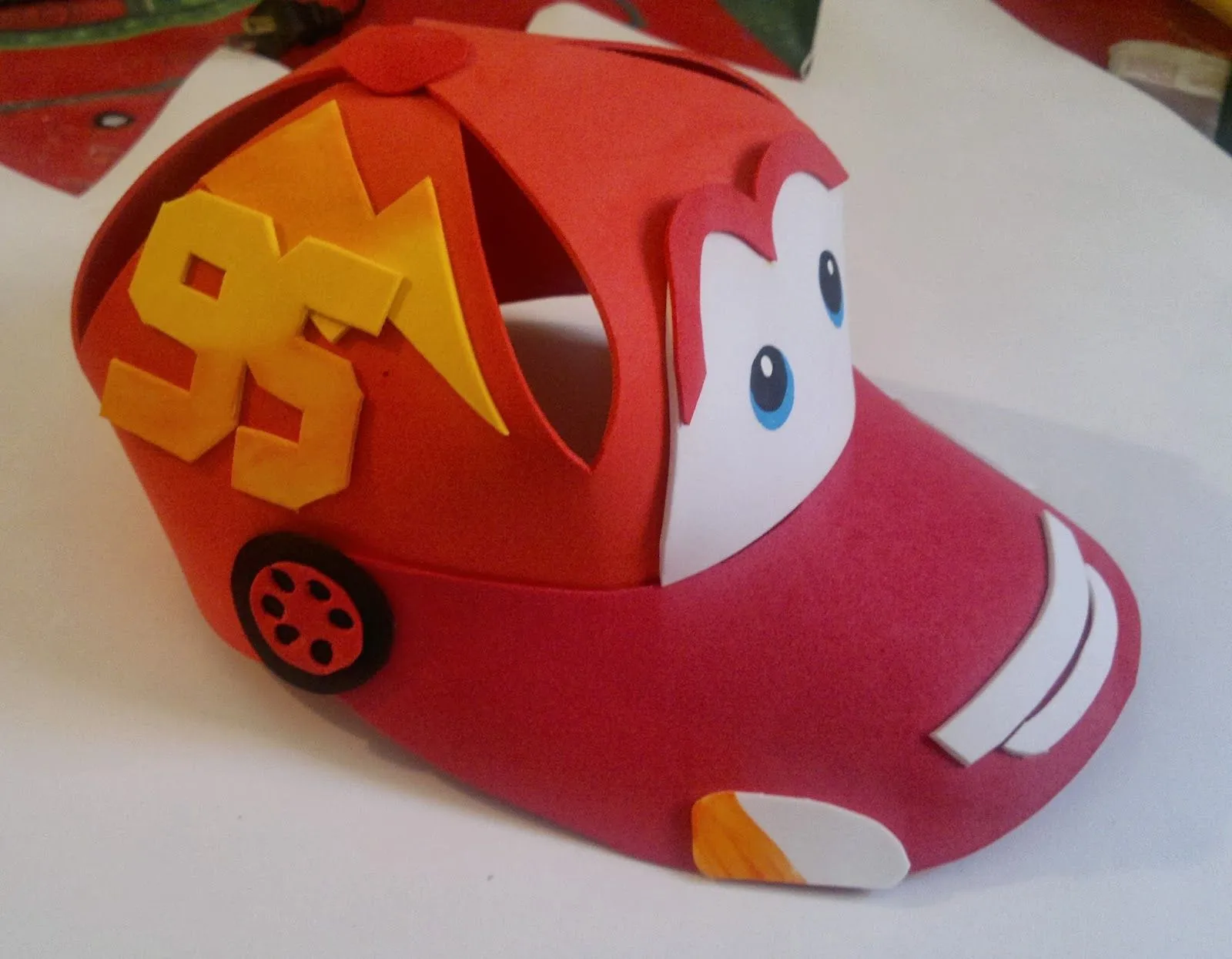 Manualidades TiendasOff: Gorras de Cars