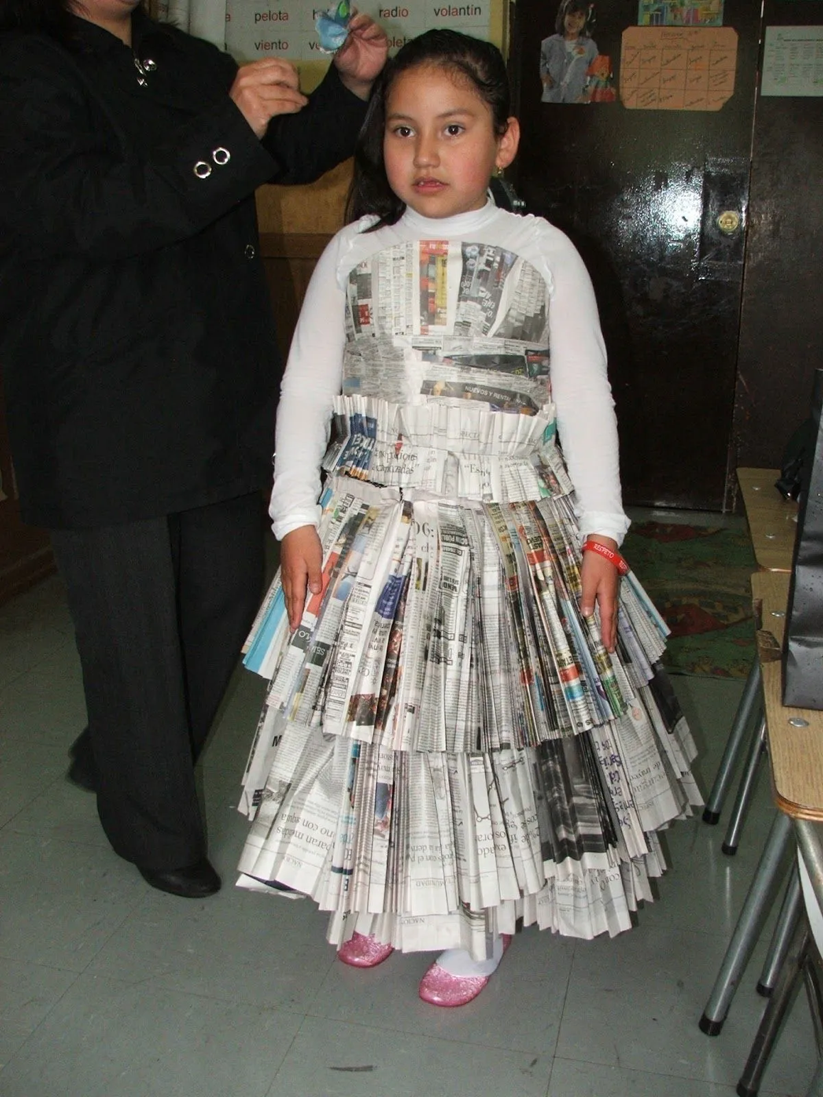 Manualidades VeritoP: Presentación con vestimenta reciclada semana ...