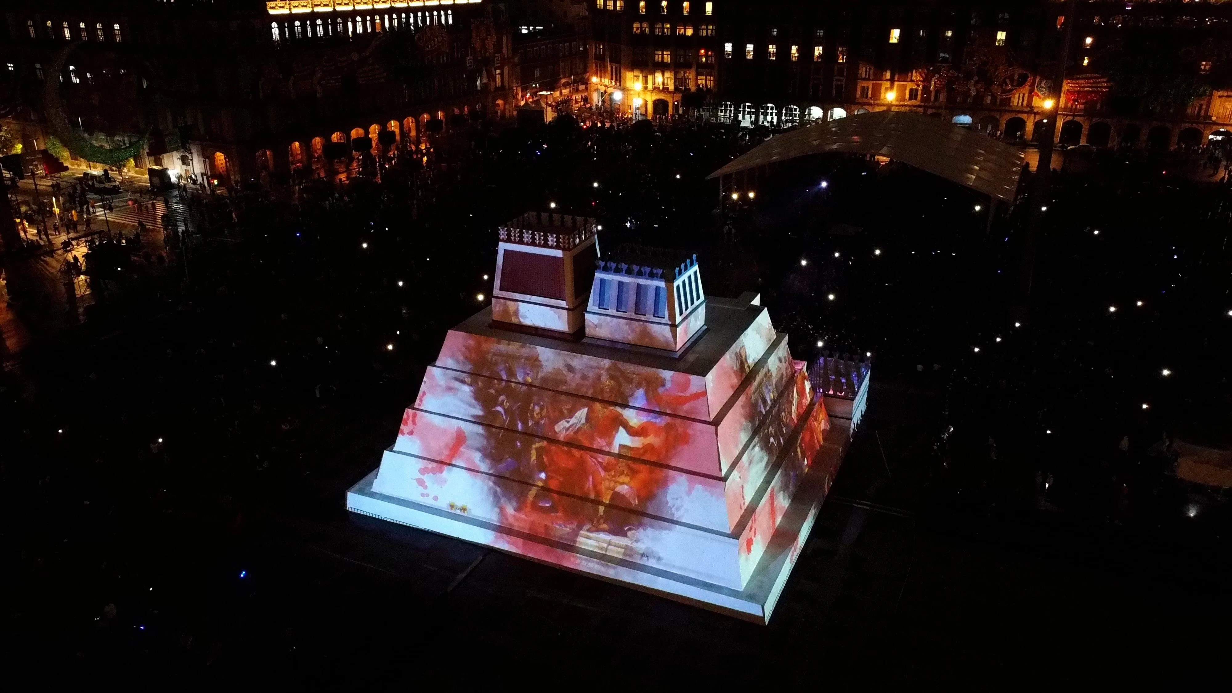 Maqueta del Templo Mayor en el Zócalo de la CDMX en fotos: así fue el espectacular encendido - Infobae