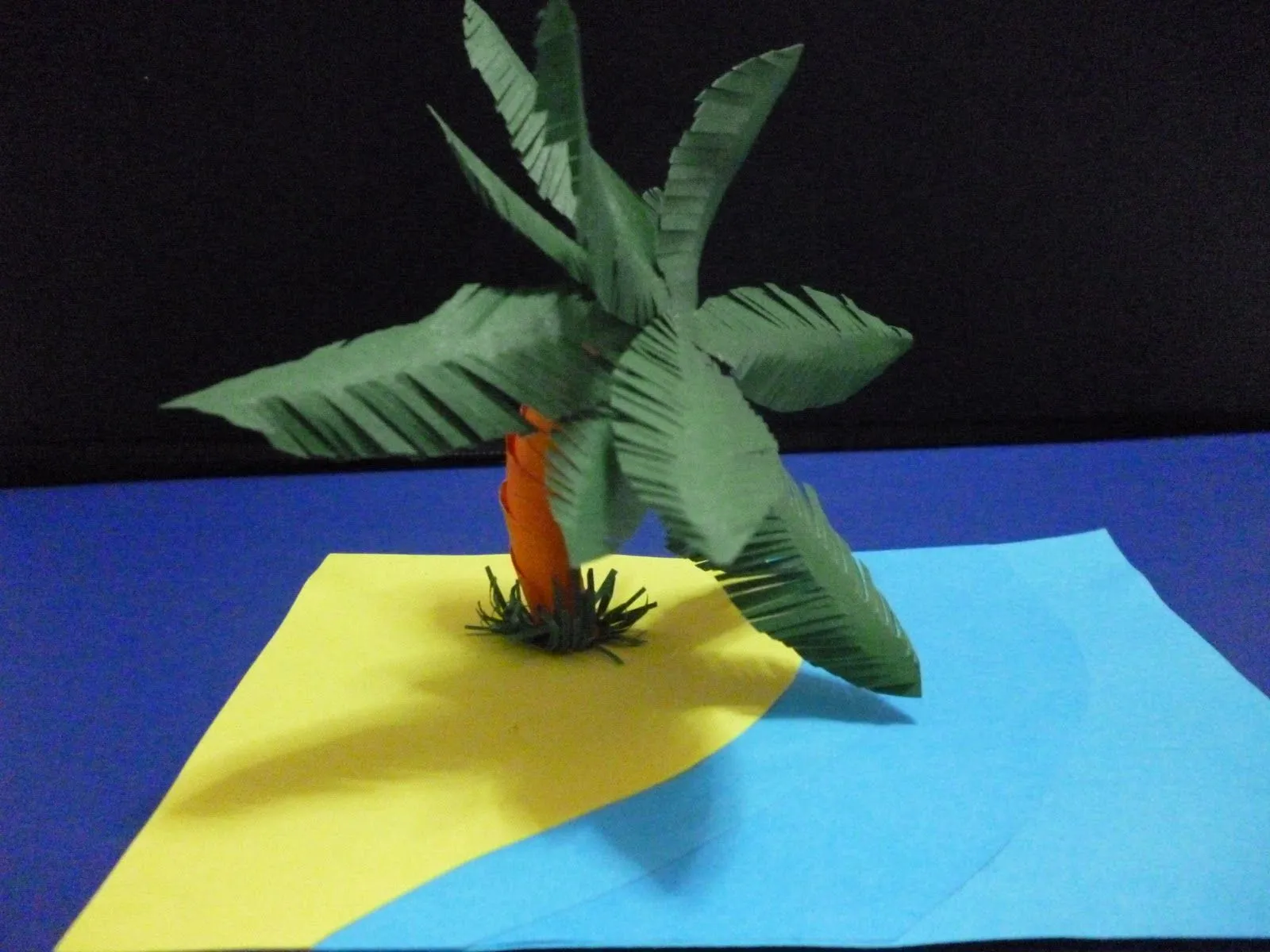 Maquetas Creativas: Palmera de papel