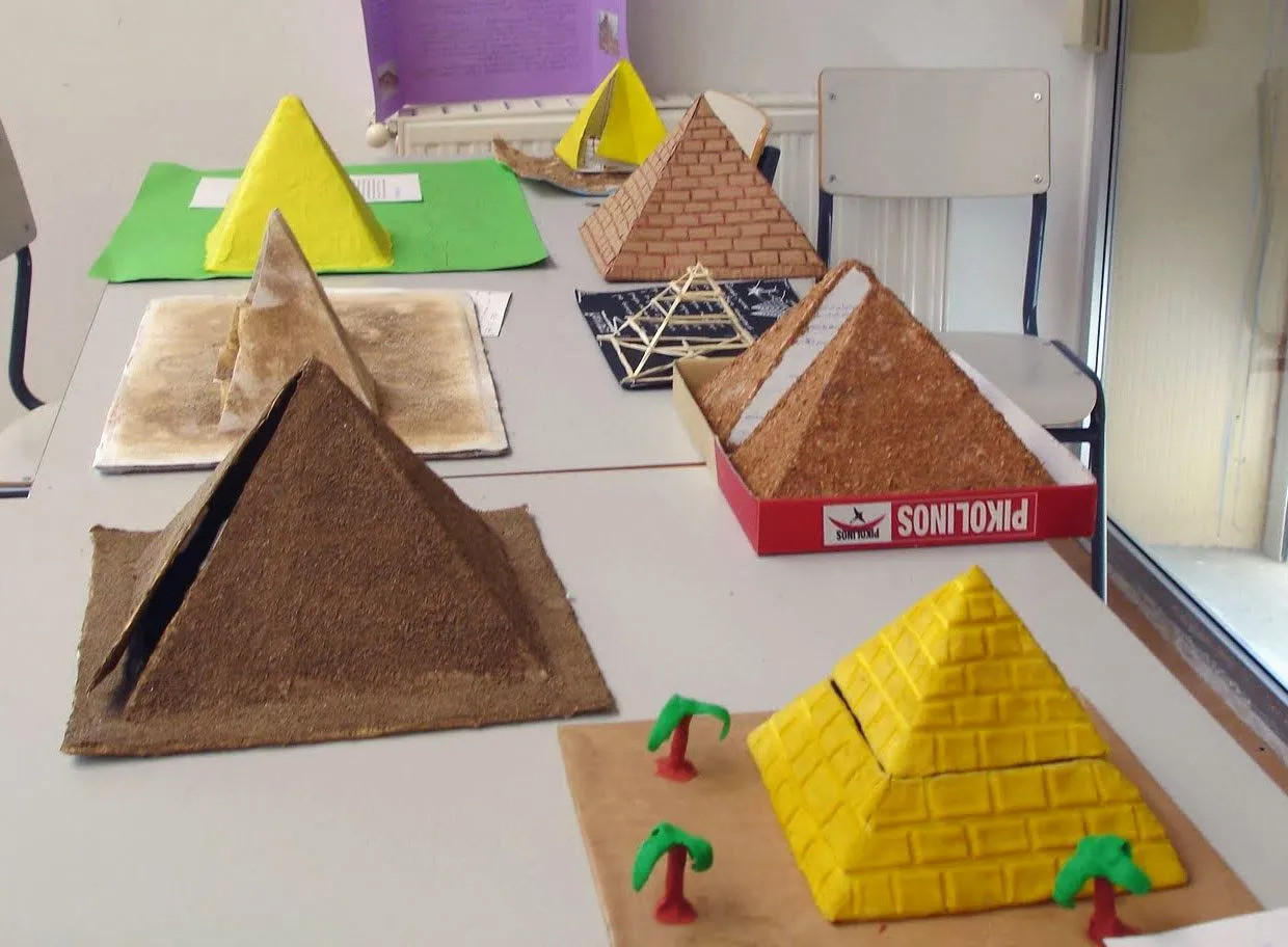 Como Hacer Maquetas: Modelos para la Piramide de Guiza