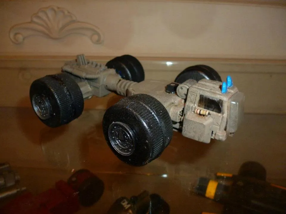 Máquinas futuristas hechas con material reciclado: YT Truck Camión ...