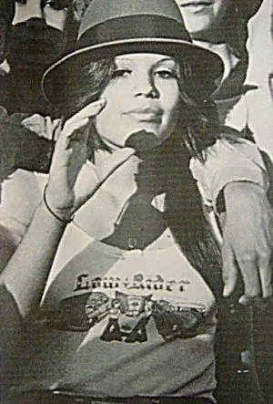 Maras y pandillas latinas.: CHOLAS CHICANAS. Haynas, las mujeres ...