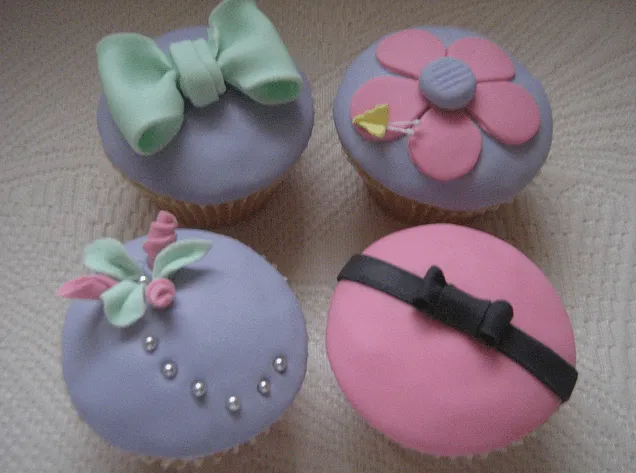 Maria De Los Angeles Cakes: CUPCAKES DECORADOS