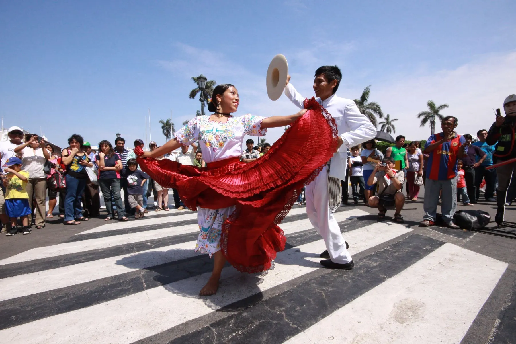 La marinera peruana: ¿cuál es el origen de este tradicional baile y por qué  es tan popular en el Perú y el mundo? Danzas típicas Trujillo | Respuestas  | La República