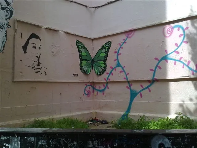 MARIPOSAS VERDES: POESÍA INMÓVIL / MARIPOSAS EN MADRID