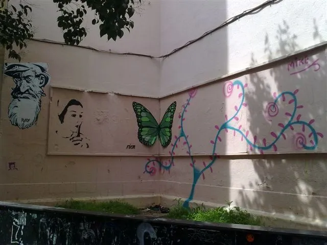 MARIPOSAS VERDES: POESÍA INMÓVIL / MARIPOSAS EN MADRID