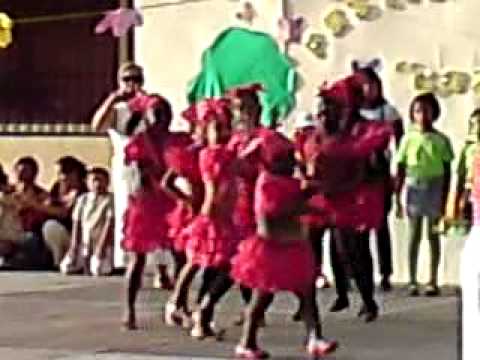 marisol bailando la negrita cucurumbe - YouTube