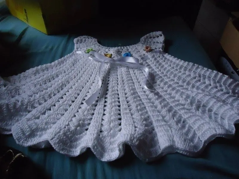 Mary Helen artesanatos croche e trico: Vestido bebe croche