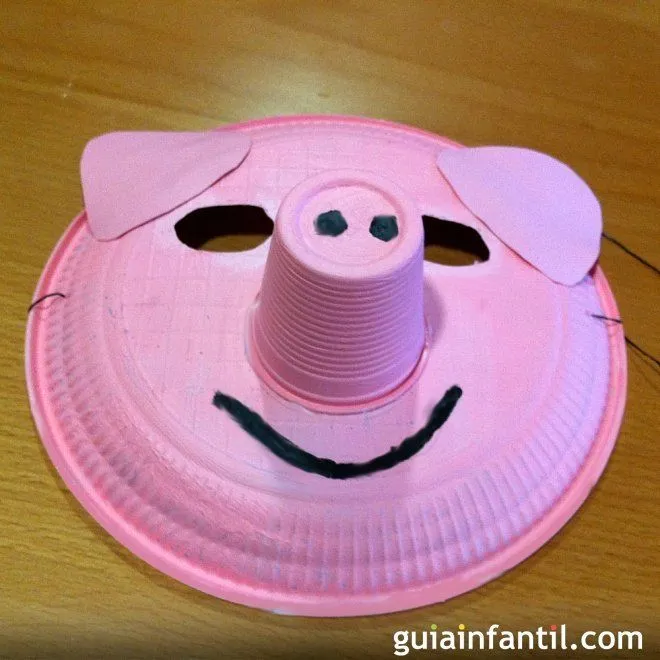 Máscara de cerdito con plato de papel. Manualidades de Carnaval