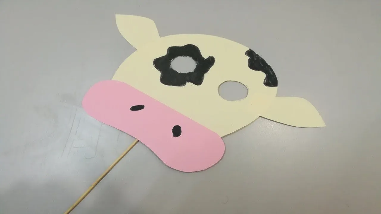 Hacer una máscara de vaca - Make a cow mask craft - YouTube