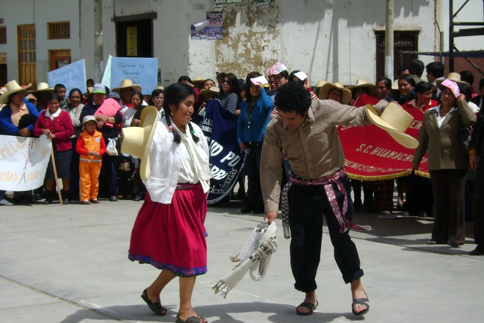 Lo material y lo ideal: La cultura y el hecho folklórico