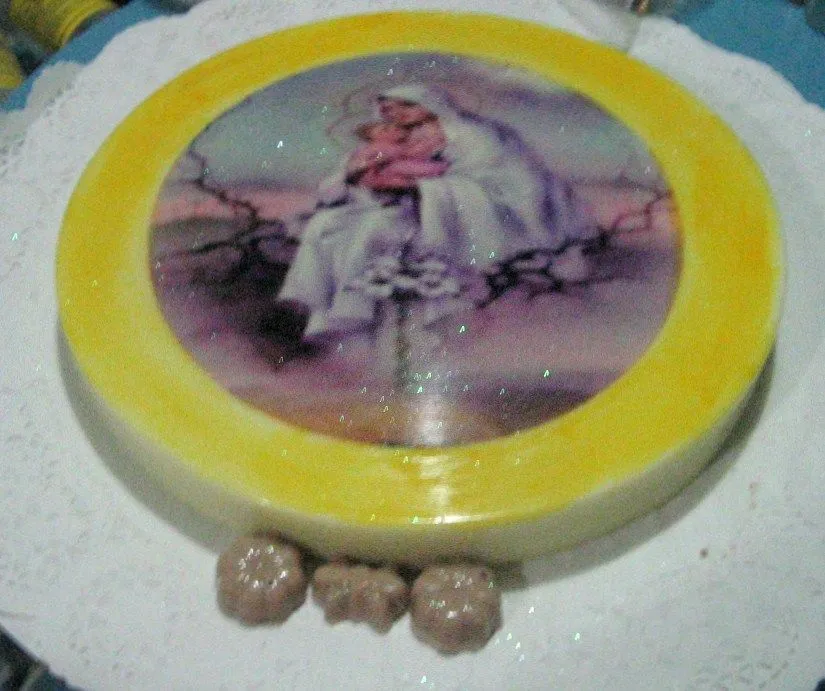 May y Sus Creaciones: TORTA DE COMUNION EN FORMA DE LIBRO + GELATINA