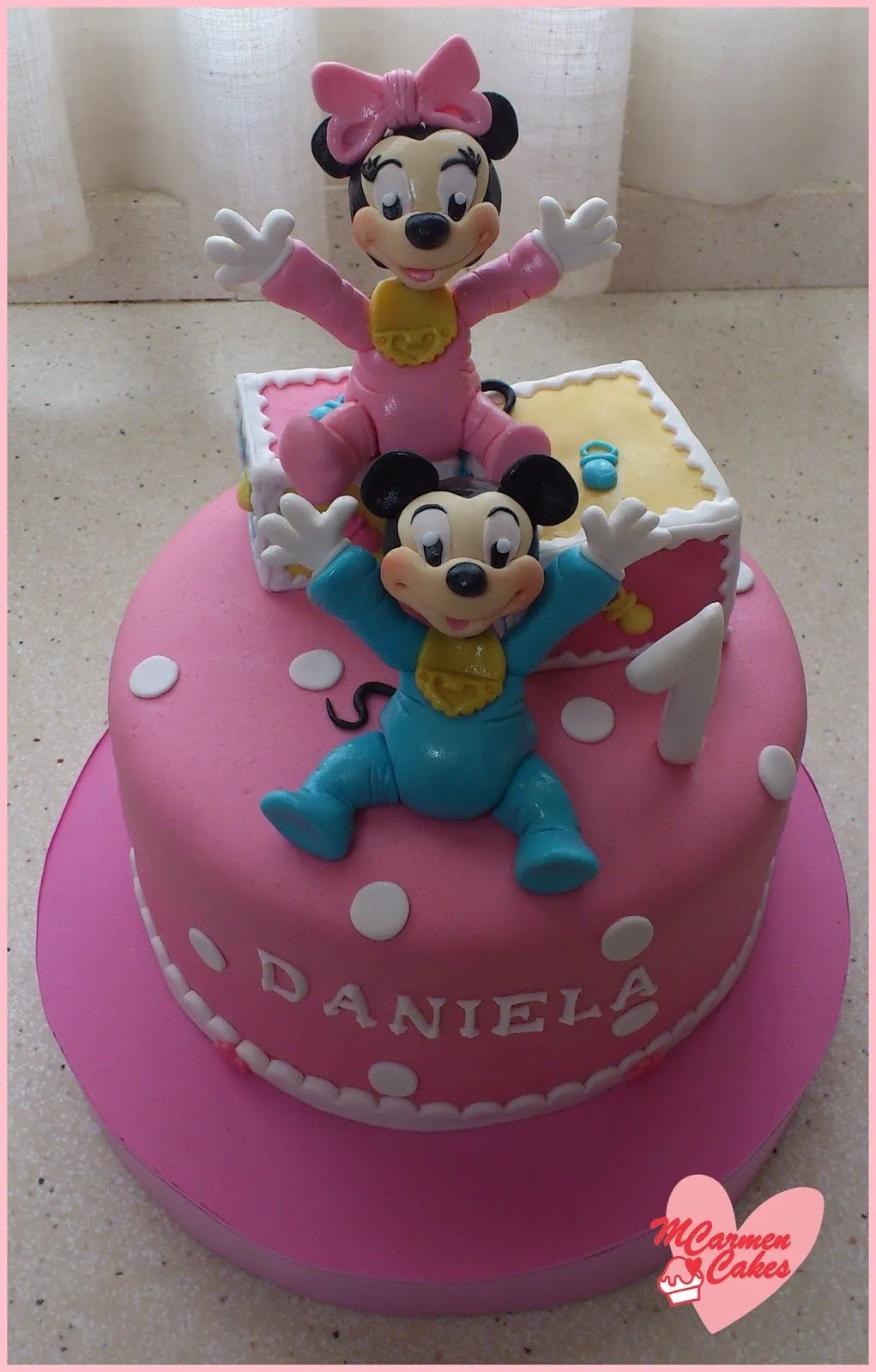 MCarmen Cakes: Mini Tarta Mickey & Minnie babys.