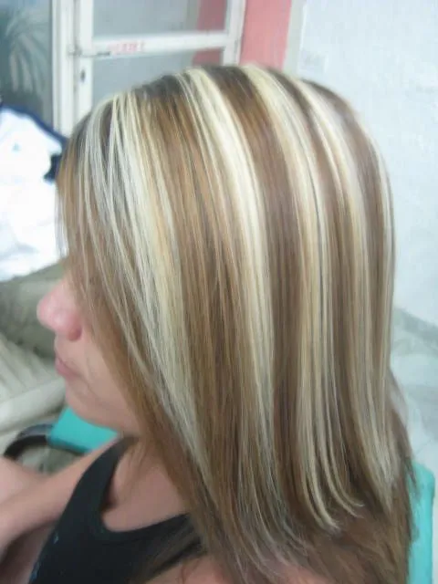 Mechas platinadas con base oscura - Imagui