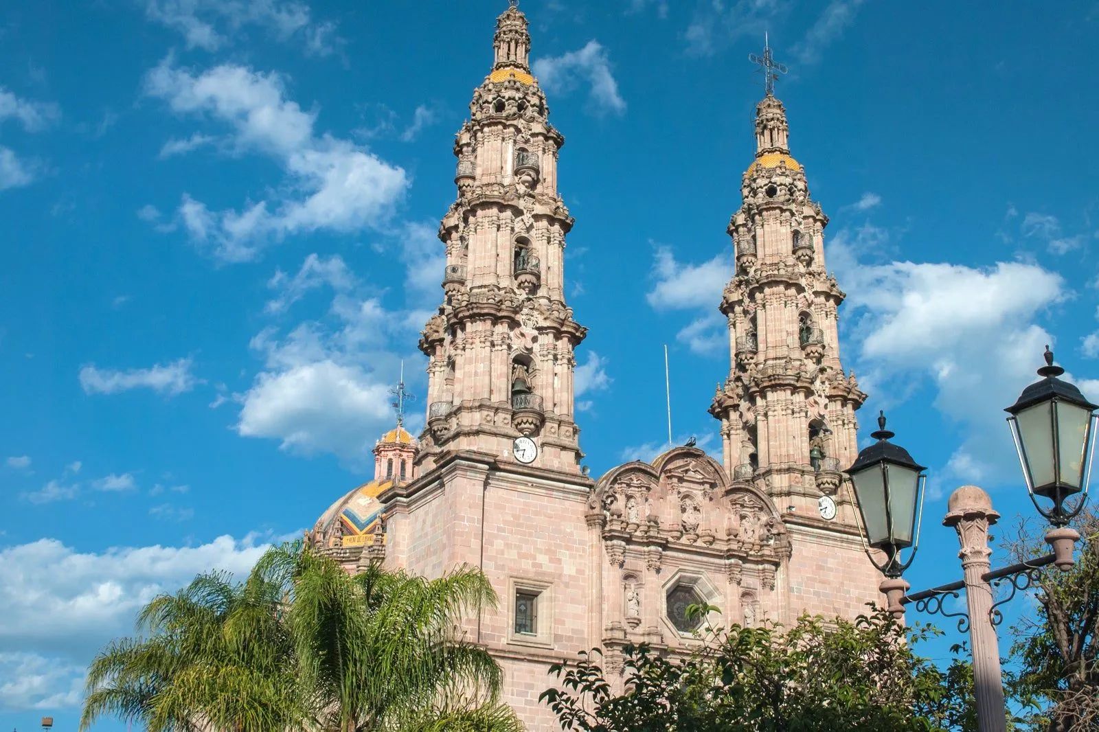 Las 6 mejores cosas que hacer en San Juan de los Lagos - Qué hace famoso a San  Juan de los Lagos - Go Guides