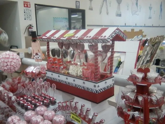 Mesa de postres para despedida - Foro Antes de la boda - bodas.com.mx