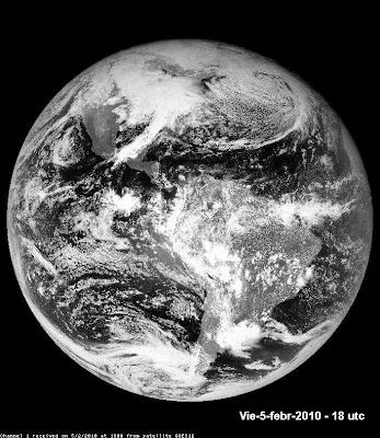 Meteorología Práctica: Planeta Tierra, en Blanco y Negro, a las ...