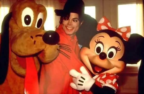 Michael and Mickey Mouse - Michael Jackson Photo (24254851) - Fanpop