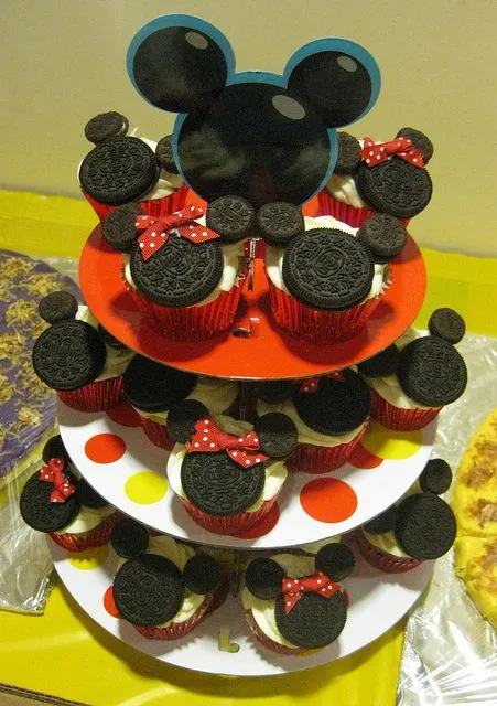 Mickey Cabeza Cake Ideas and Designs