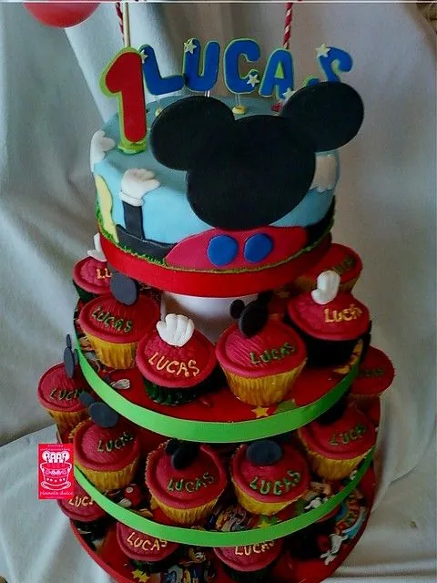 MIckey cupcakes | Flickr - Photo Sharing!