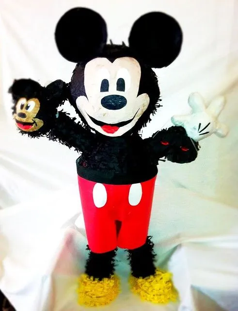 Mickey Mouse piñata | Flickr - Photo Sharing!