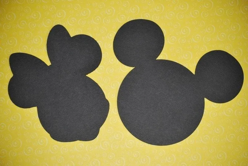 Minnie mouse silhouette pattern