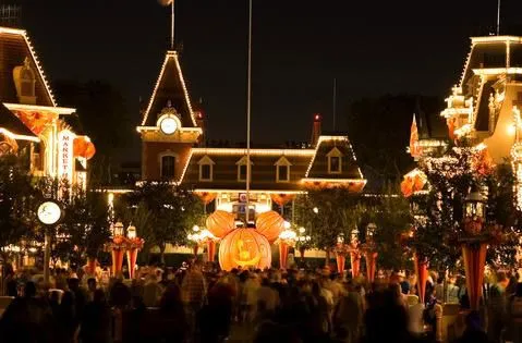 Mickey's Halloween Party - Disneylandia al Día™ | Disneylandia al Día