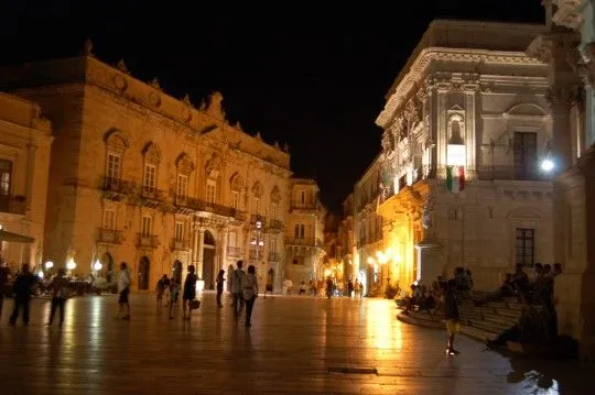 Mil sitios tan bonitos como Cádiz » Italia