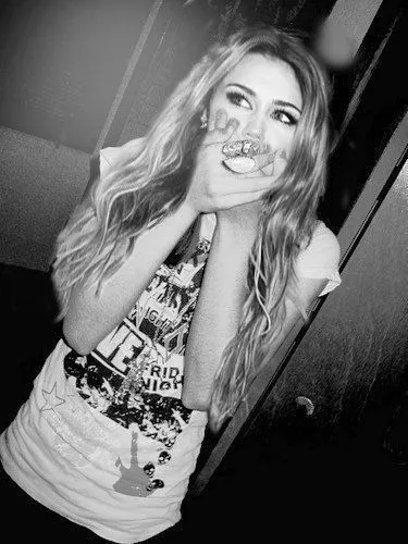 Miley Cyrus 2012 Tour « Miley Cyrus Source