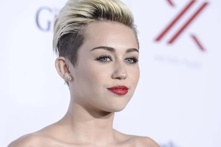 Miley Cyrus doesn't need your open letters - Salon.com