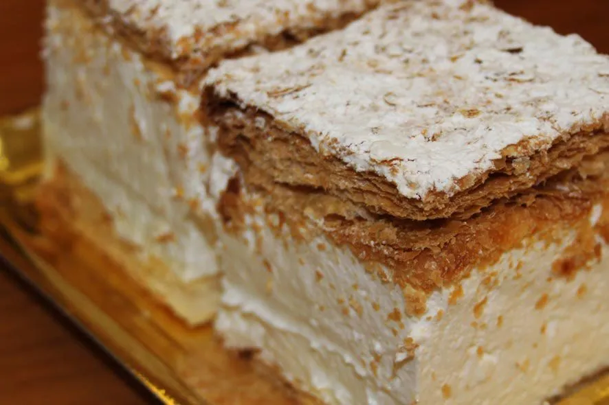 Milhojas de Merengue - Pastelería - HORNO ARGUIÑANO - Panadería ...