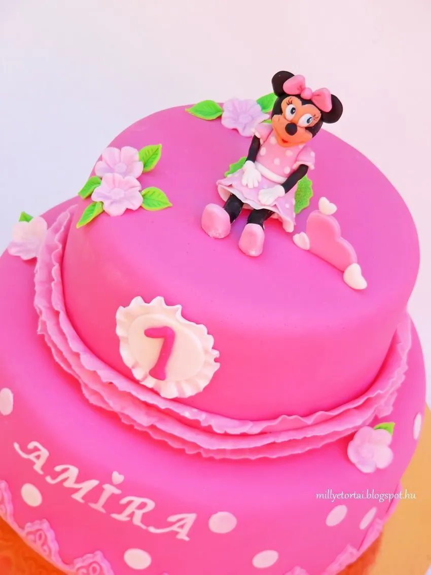 Millye finomságai: Minnie egeres torta / Minnie mouse cake