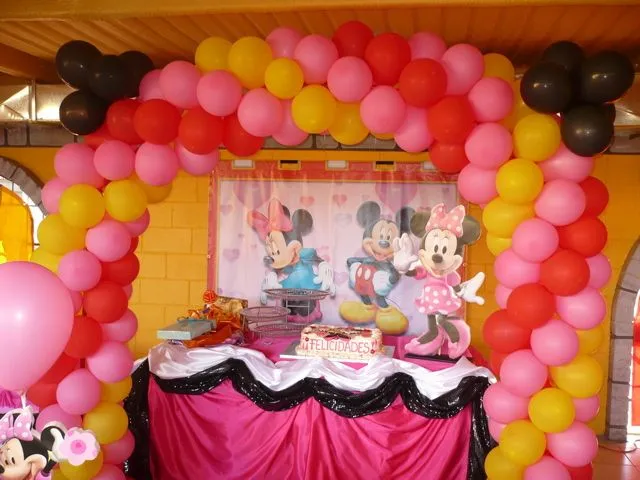 Mimi Mouse « El Castillo Amarillo, Local de Piñatas