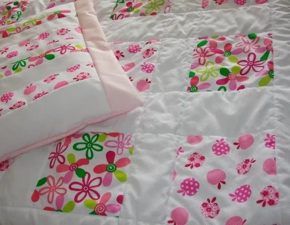  ... para a minha bebe patchwork quilt flowers apels pink green baby