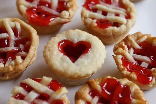 mini cherry pies | Tumblr