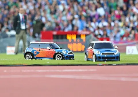 Mini Minis' Help Keep Field Events on Track - NYTimes.