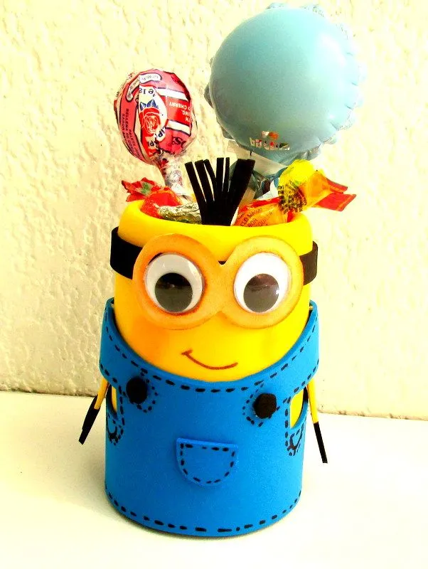 Minions manualidades paso a paso-Dulcero reciclaje ~ cositasconmesh