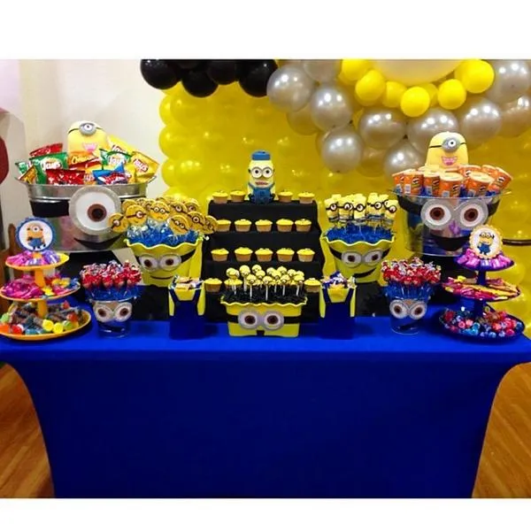 MINIONS on Twitter: "ⓒ ☺  ✨ Mesa de Pastillas de los #minions ...