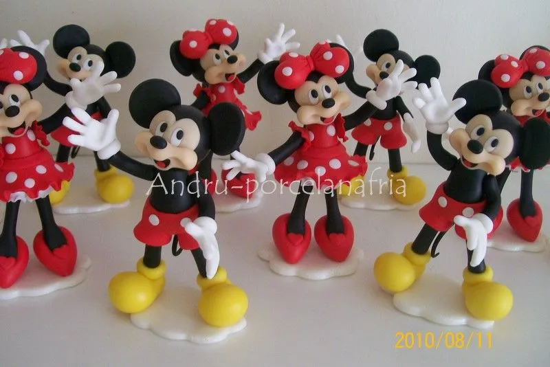 Mickey Mouse bebés en porcelana fria - Imagui